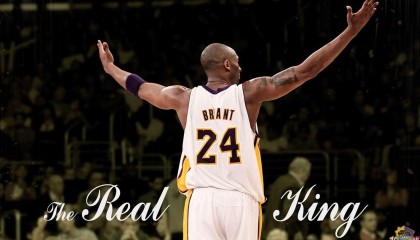 【九游娱乐】足坛震撼！天价转会刷新纪录，超级巨星加盟新东家引全球瞩目