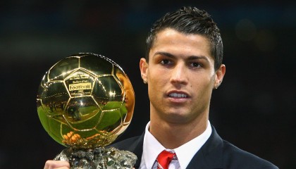 九游娱乐-中国游泳队亚运会再创佳绩 多项纪录被刷新