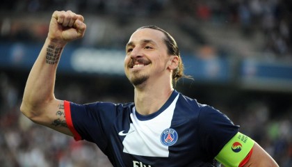 九游体育入口|罗马诺独家爆料，阿莫林力保核心架构，梅努与齐尔克泽成非卖品，新赛季多线作战蓝图浮现