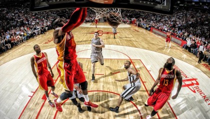 九游体育下载|末节之王！张庆鹏单节20分导演逆转，易建联42分统治内线