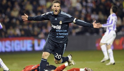 九游娱乐_自由泳巅峰对决，世界纪录保持者再创佳绩，巴黎奥运备战进入白热化