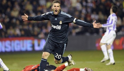 九游体育官网_战术板上的一笔乾坤，决胜时刻的正确决策如何扭转舆论风暴