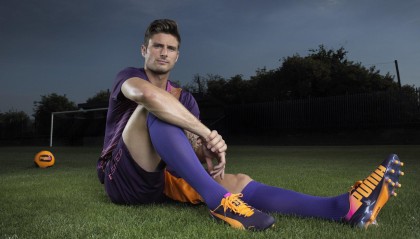 九游体育入口：约基奇篮下强吃申京，暴力隔扣点燃丹佛主场