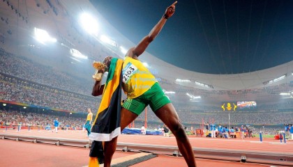 【九游体育】巅峰对决！抢七大战惊心动魄，新生代力克老将夺魁