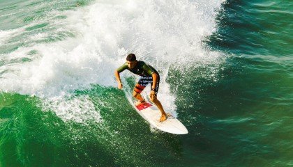 【九游体育官网】短道速滑世界杯首尔站，中国队斩获两金一银，林孝埈强势回归
