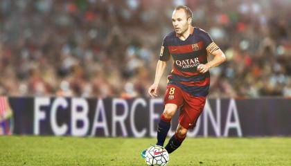 【九游体育】阿隆索回应锋线轮换争议，战术考量非唯一标准，团队深度乃取胜之钥