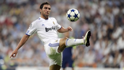 九游体育官网：意大利名记金球票选引热议，亚马尔登顶，登贝莱萨拉赫紧随其后，新一代技术流锋芒毕露