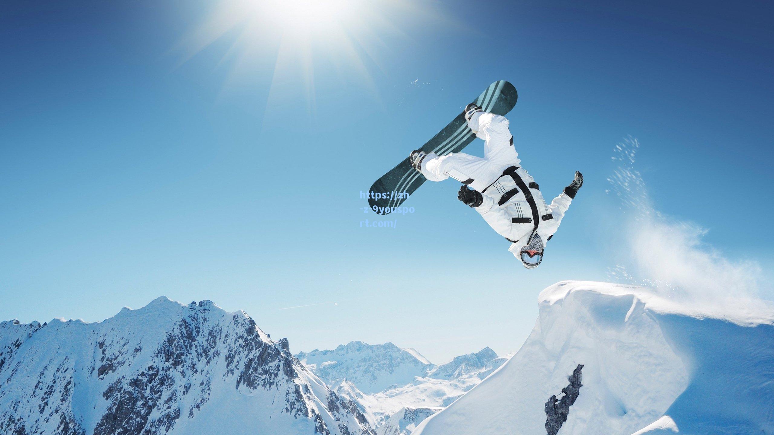 NBA新赛季揭幕战,巨星对决引爆全场,勇士险胜湖人开启卫冕征程