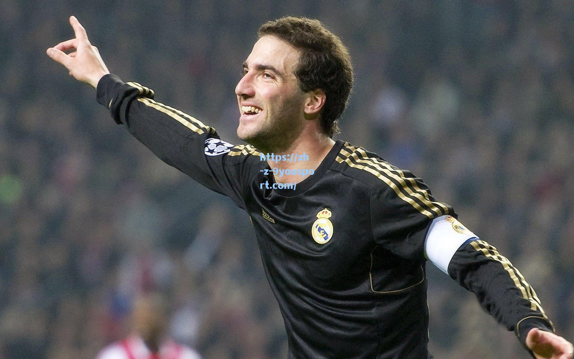 中国游泳队闪耀世锦赛,张雨霏再破纪录,新星崛起剑指巴黎奥运