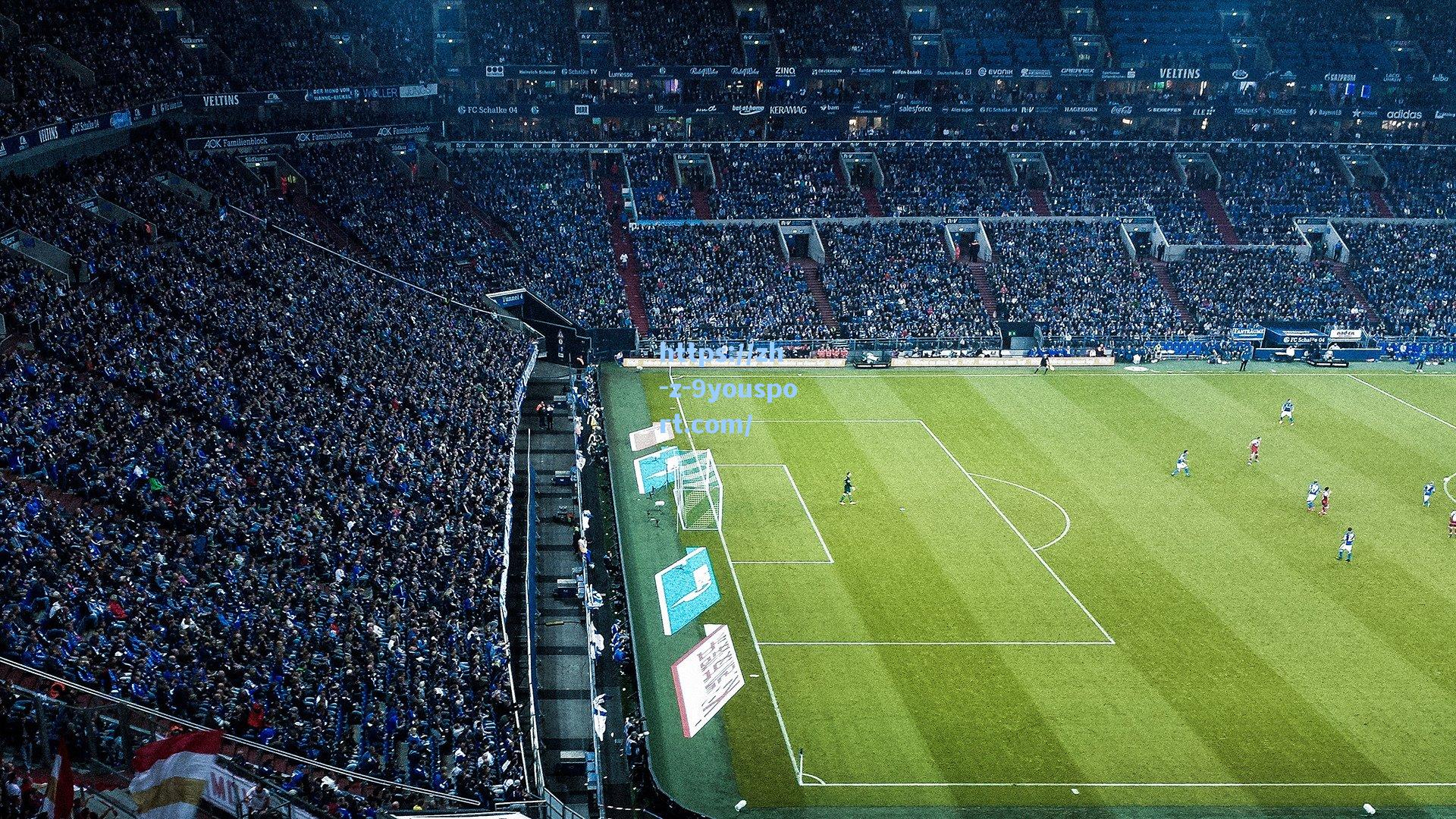 国际帆船赛激战正酣，顶尖选手逐浪争锋