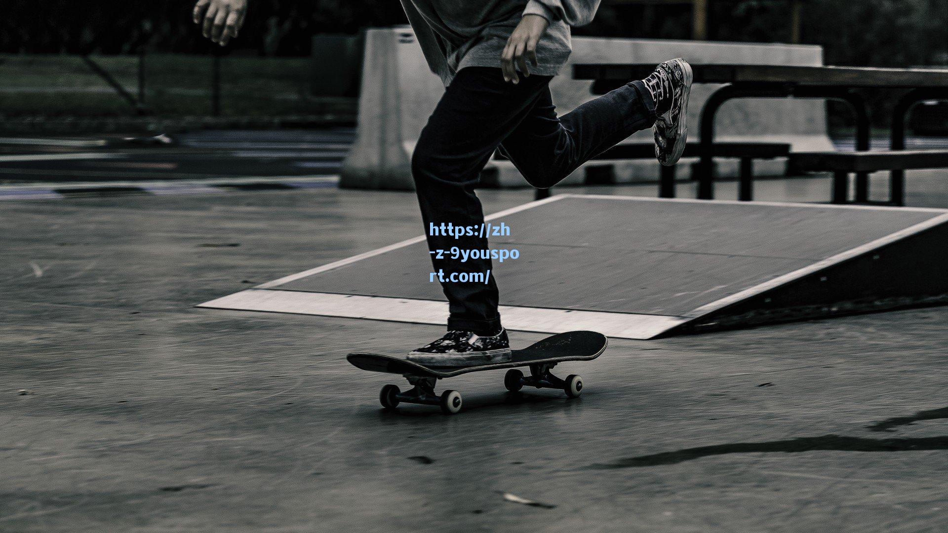 英雄联盟全球总决赛，巅峰对决引爆电竞热潮